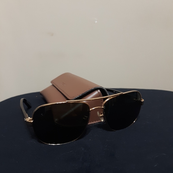 Coach Sunglasses - Picture 3 of 6